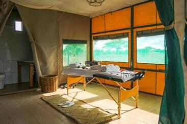 هتل Tulia Amboseli Safari Camp