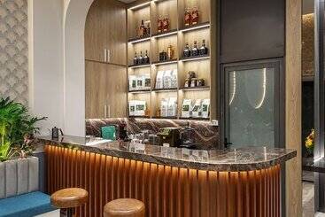Laputa Hotel Phu Quoc