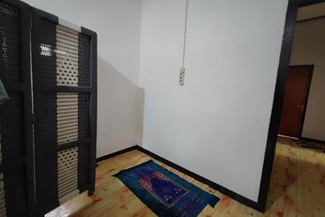 هتل Oyo 92357 Zzip Homestay