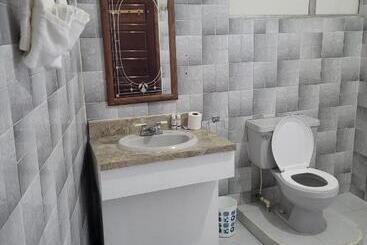 پانسیون Arnold S Guest House