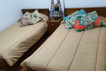 پانسیون Hostal Costa Brava