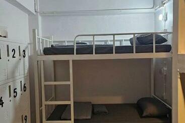Sunsky Hostel