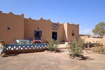 تختخواب و صبحانه La Vallée Des Dunes   Auberge, Bivouacs Et Excursions