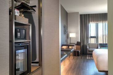 Ac Hotel By Marriott Boston North