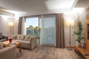 هتل Aquasis De Luxe Resort & Spa  Ultra All Inclusive
