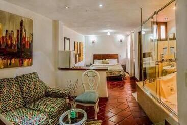 هتل Bahía Olivo Boutique & Spa