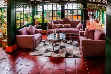 هتل Bahía Olivo Boutique & Spa