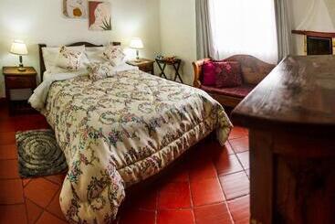 هتل Bahía Olivo Boutique & Spa