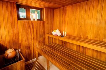 هتل Bahía Olivo Boutique & Spa
