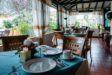 هتل Bahía Olivo Boutique & Spa