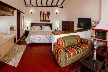 هتل Bahía Olivo Boutique & Spa