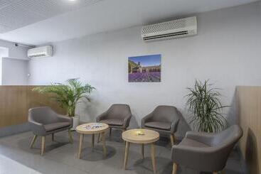 B&b Hotel Orange