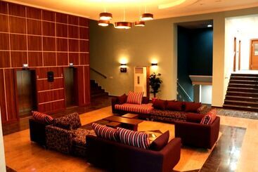 هتل Best Western Plus Elomaz