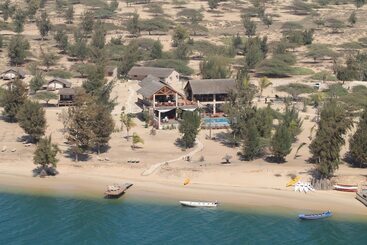 هتل Campement Lodge Océan & Savane
