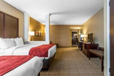 هتل Comfort Suites Youngstown North