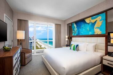 هتل Conrad Fortlauderdale Beach