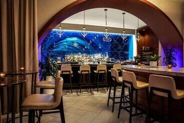 هتل Conrad Fortlauderdale Beach