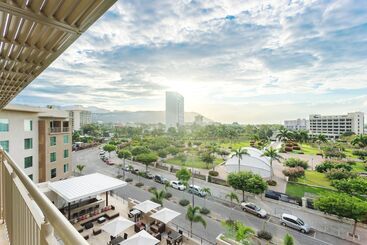 هتل Courtyard By Marriott Kingston, Jamaica