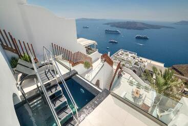 Day Dream Luxury Suites - Fira