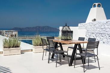 هتل Day Dream Luxury Suites