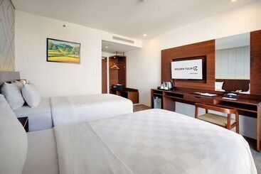 هتل Golden Tulip Pontianak