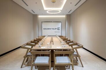 هتل Golden Tulip Pontianak