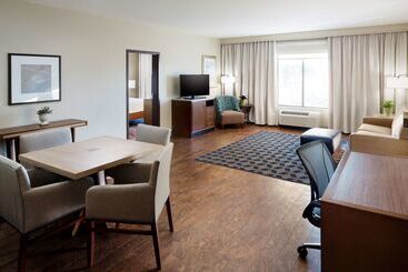 هتل Hilton Garden Inn Longview