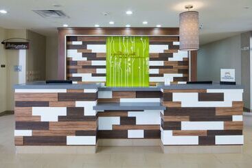 هتل Hilton Garden Inn Longview
