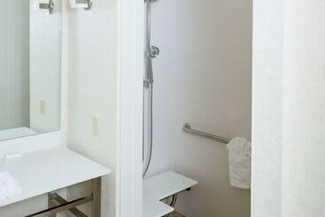 هتل Hilton Garden Inn Longview