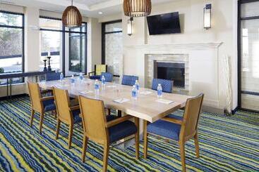 هتل Hilton Garden Inn Longview