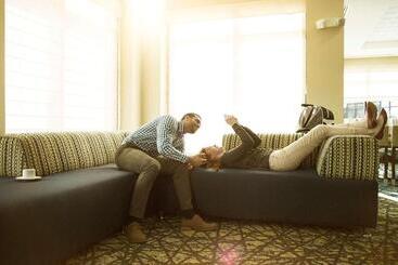هتل Hilton Garden Inn Longview