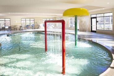 هتل Hilton Garden Inn Longview