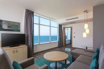 هتل Hilton Garden Inn Tanger City Center