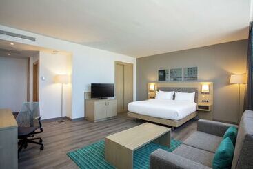 هتل Hilton Garden Inn Tanger City Center