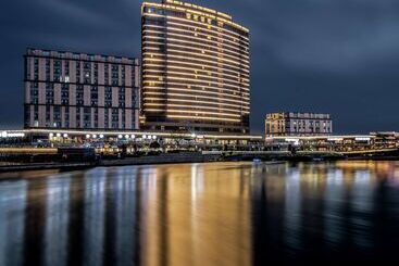 هتل Hilton Zhoushan