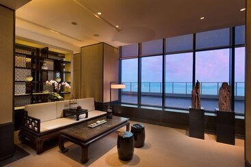 هتل Hilton Zhoushan