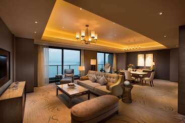 هتل Hilton Zhoushan