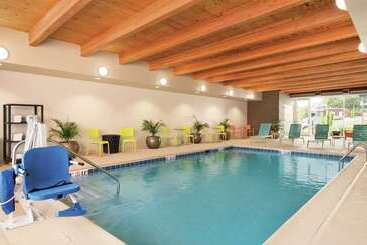 هتل Home2 Suites By Hilton St. Louis/forest Park