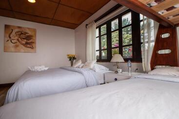 هتل Hosteria Papagayo Cotopaxi