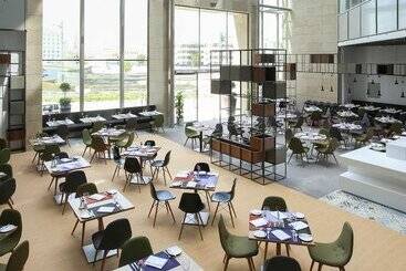 هتل Ibis Styles Dubai Jumeira