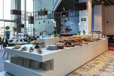 هتل Ibis Styles Dubai Jumeira