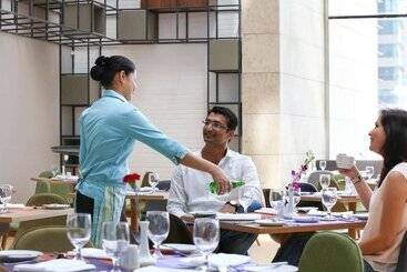 هتل Ibis Styles Dubai Jumeira