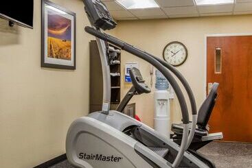 هتل Mainstay Suites Grand Island