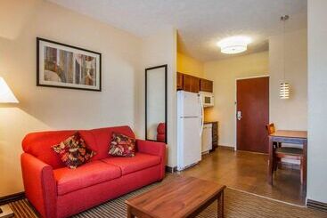 هتل Mainstay Suites Grand Island