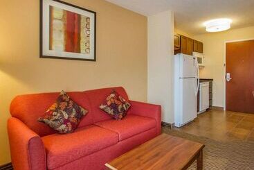 هتل Mainstay Suites Grand Island