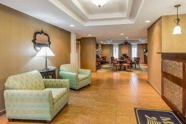 هتل Mainstay Suites Grand Island