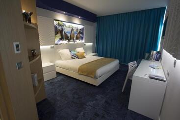 هتل Marineland Hôtel