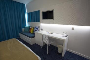 هتل Marineland Hôtel