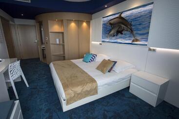 هتل Marineland Hôtel