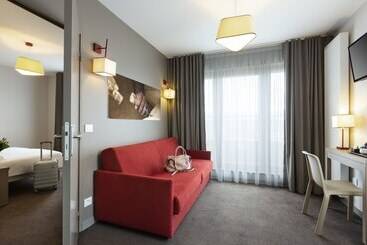 Nehô Suites Porte De Genève   Gare Annemasse - Annemasse